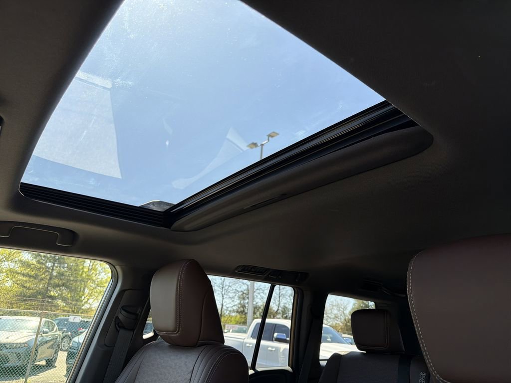 Used 2025 Toyota Land Cruiser w/ Premium Package image 28