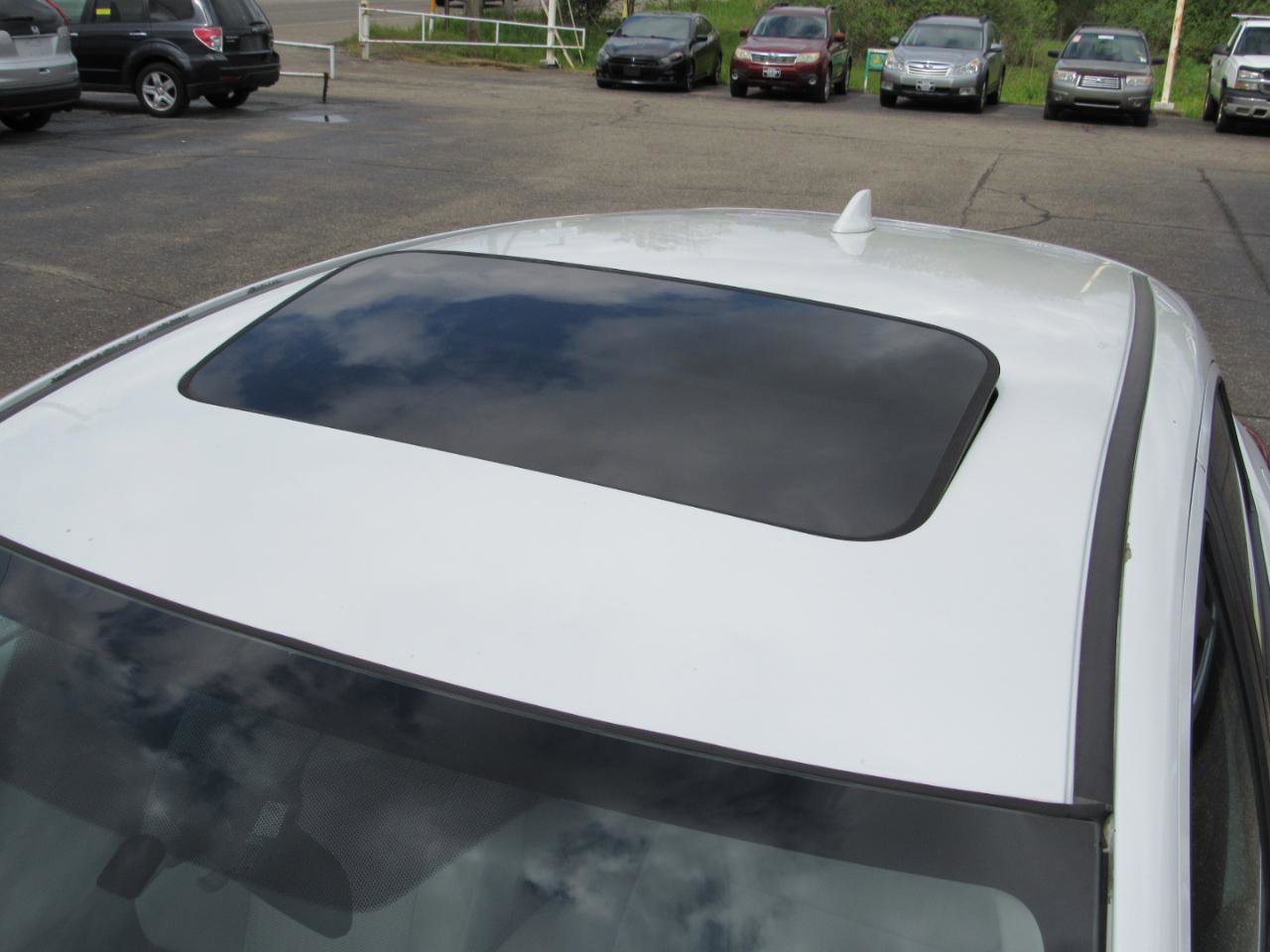 Used 2016 Honda HR-V EX image 5