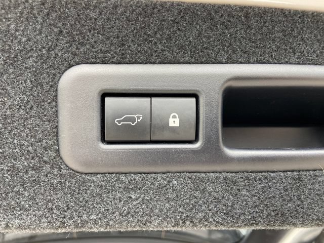 Certified 2021 Lexus RX 350L Premium w/ Premium Package AWD/4WD image 32