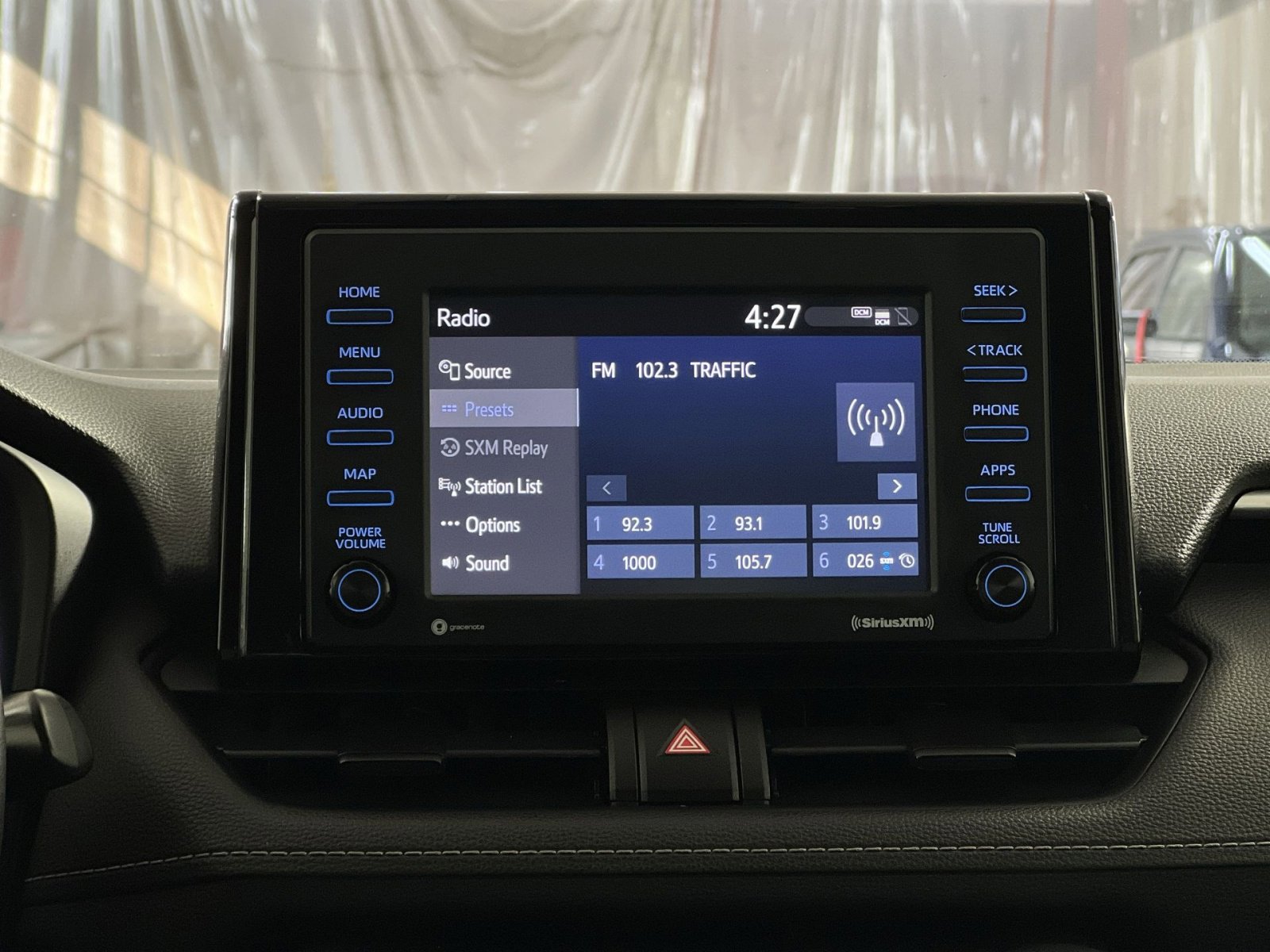 Used 2020 Toyota RAV4 XLE w/ Convenience Package image 18