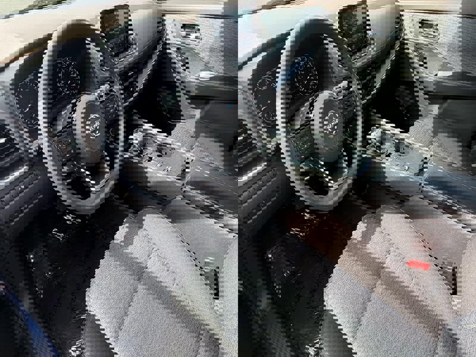 Certified 2023 Nissan Rogue SV image 2