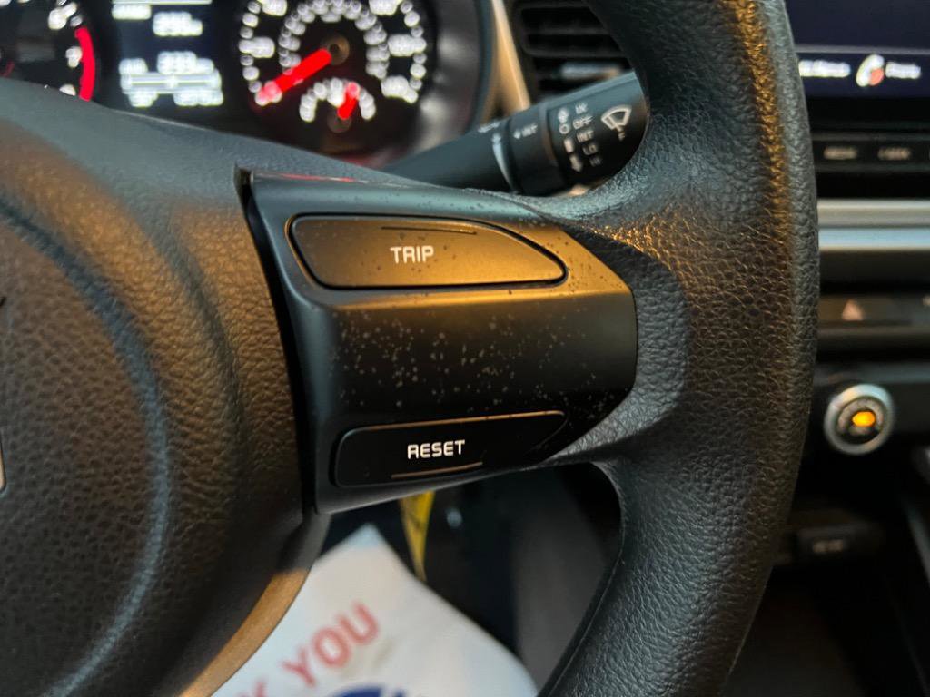 Used 2022 Kia Rio LX FWD image 26