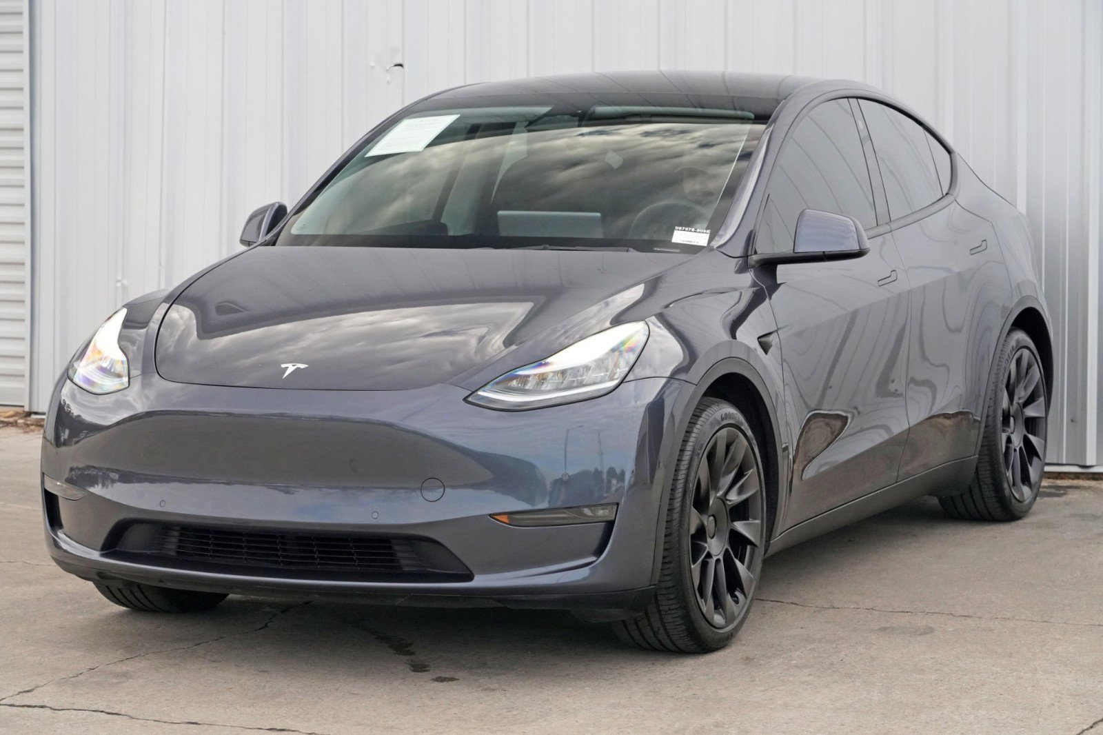 Used 2021 Tesla Model Y Long Range image 47