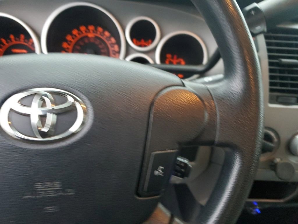 Used 2012 Toyota Tundra 4x4 Double Cab image 17