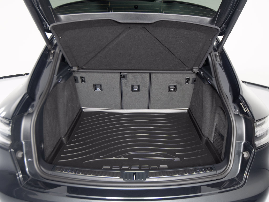 Certified 2026 Porsche Macan AWD/4WD image 46
