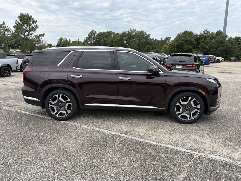 Used 2023 Hyundai Palisade Limited FWD image 7