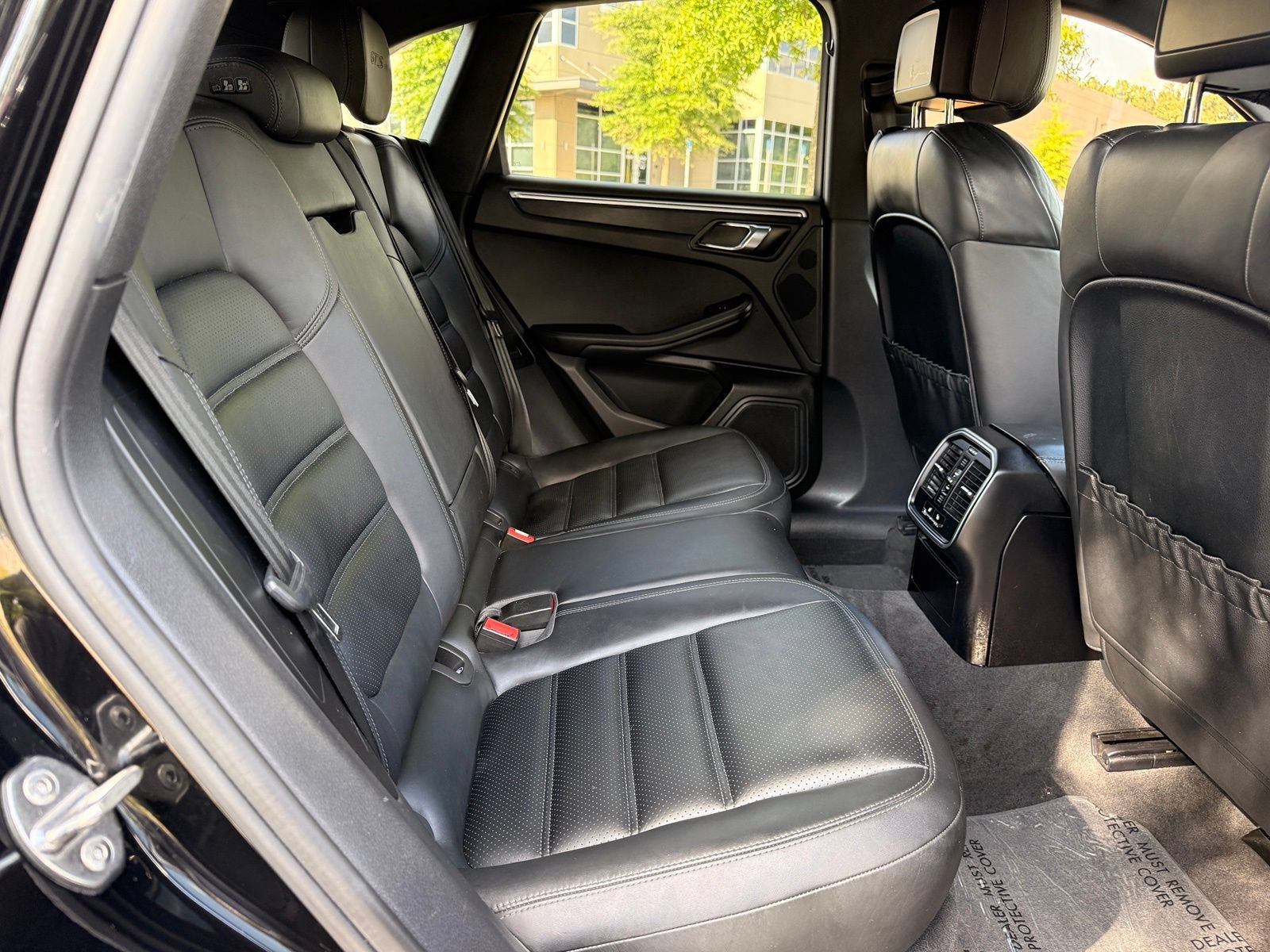 Used 2017 Porsche Macan GTS AWD/4WD image 39