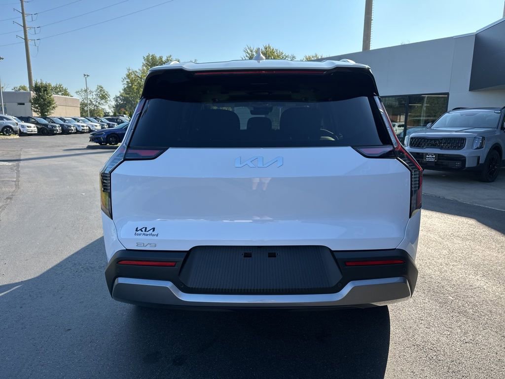 New 2026 Kia EV9 Wind image 7