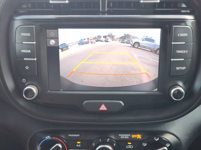 Used 2022 Kia Soul LX FWD image 6