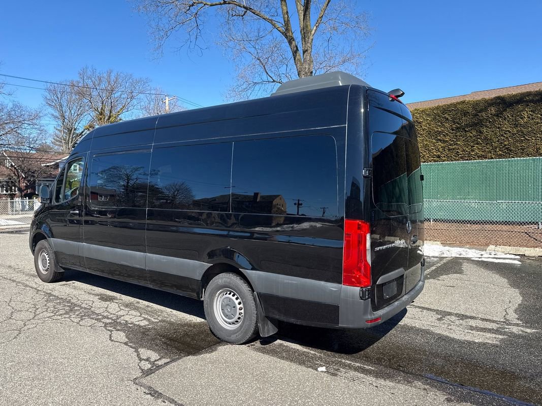 Used 2019 Mercedes-Benz Sprinter 2500 w/ Driver Convenience Package image 5