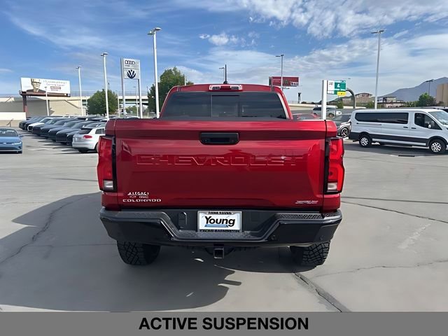 Used 2023 Chevrolet Colorado ZR2 w/ ZR2 Convenience Package III image 4