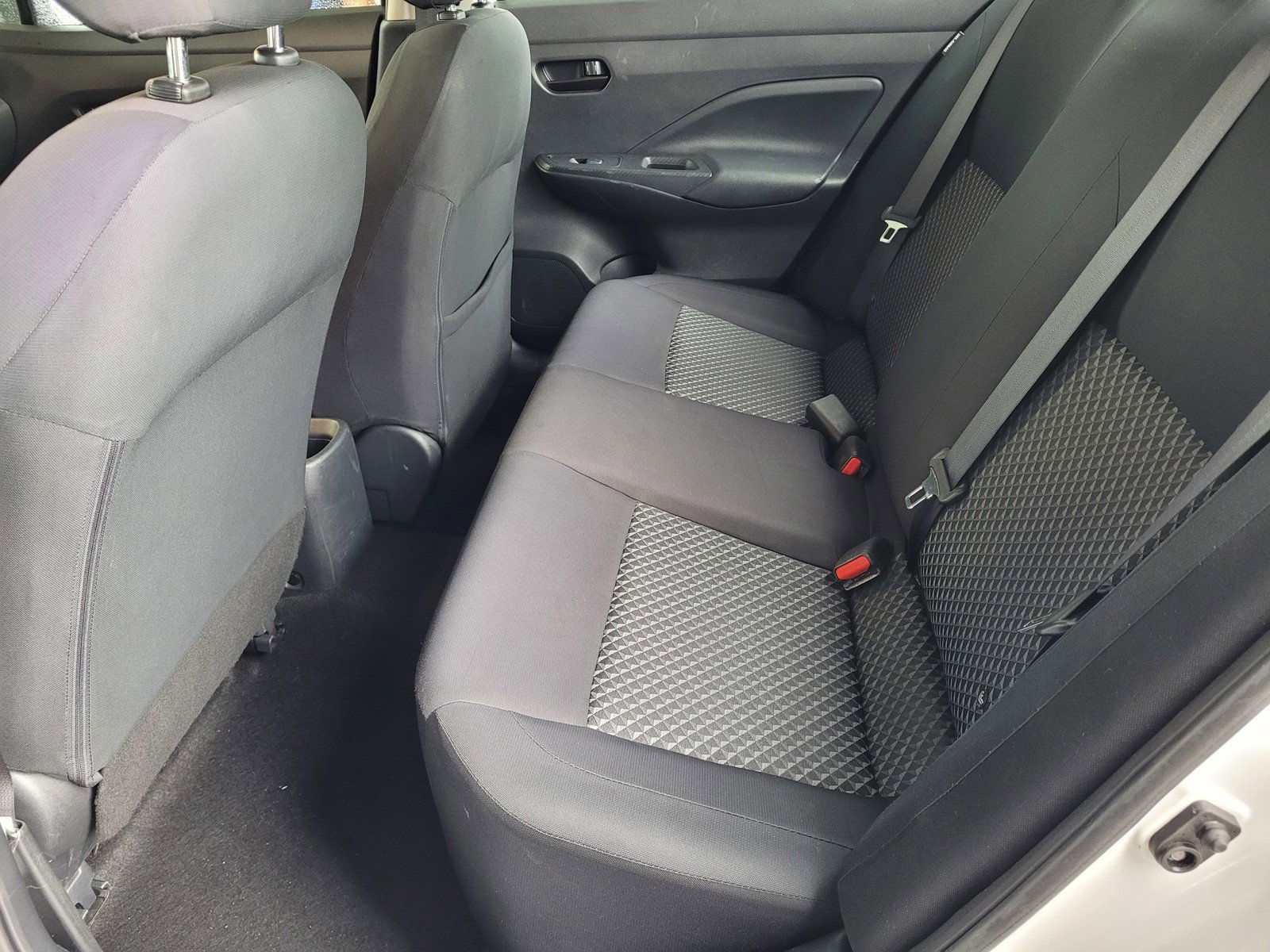 Used 2020 Nissan Versa S image 6