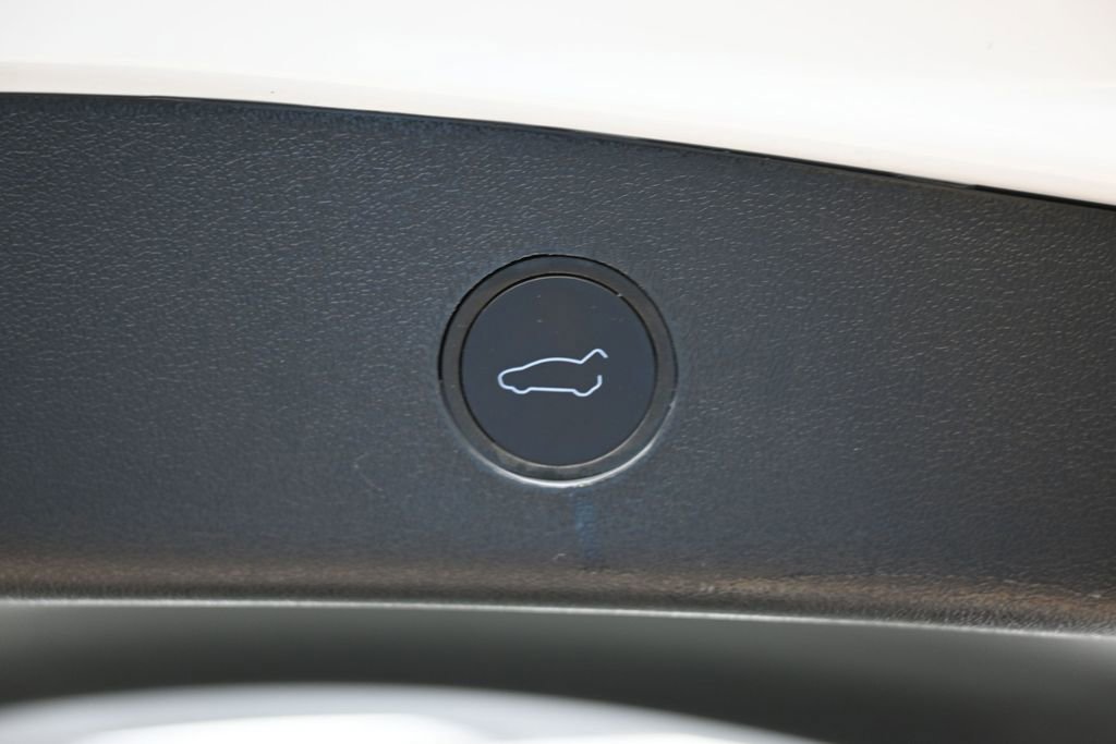 Used 2023 Tesla Model 3 Standard Range RWD image 13