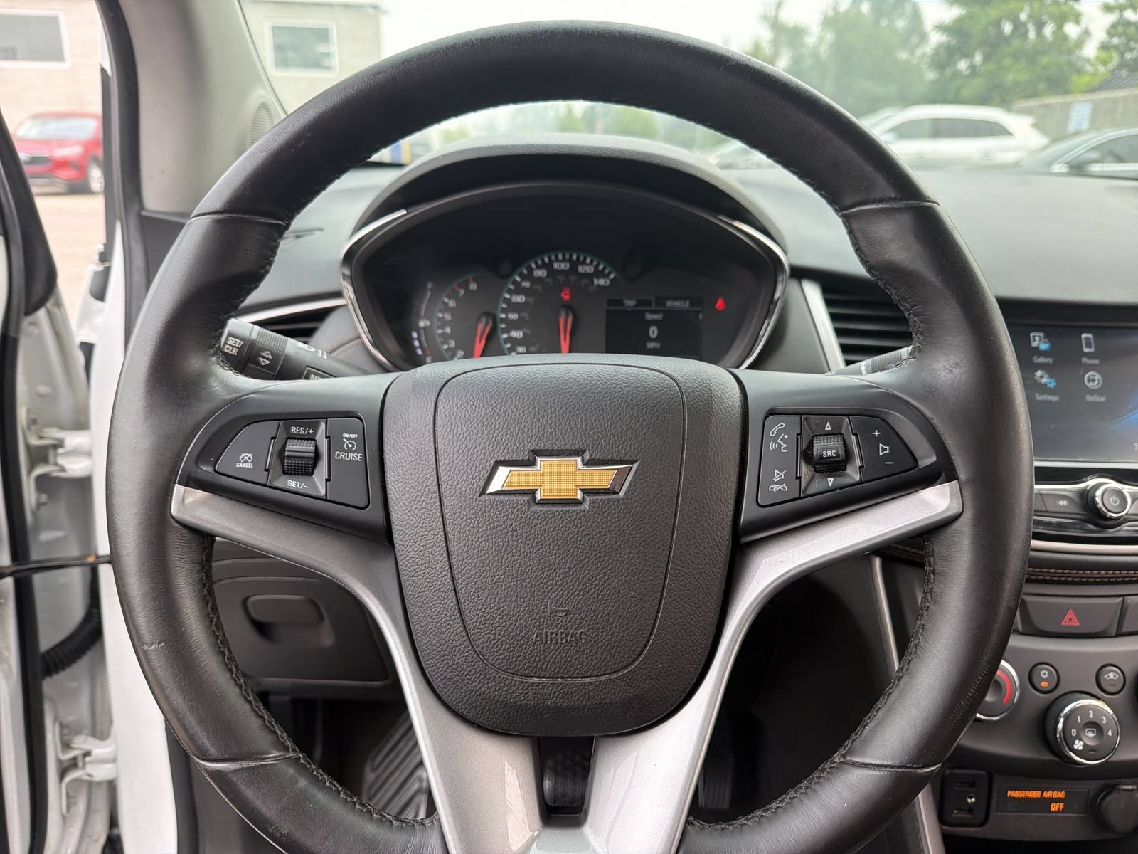 Used 2017 Chevrolet Trax LT w/ LT Convenience Package AWD/4WD image 23