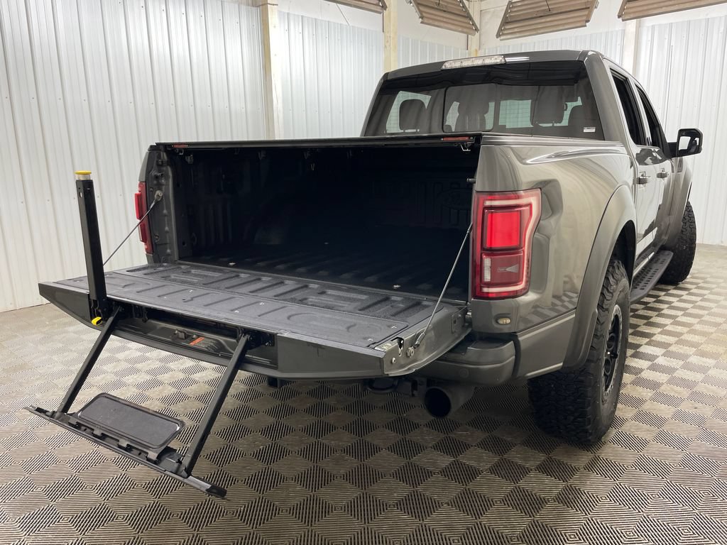 Used 2018 Ford F150 Raptor w/ Equipment Group 802A Luxury AWD/4WD image 48