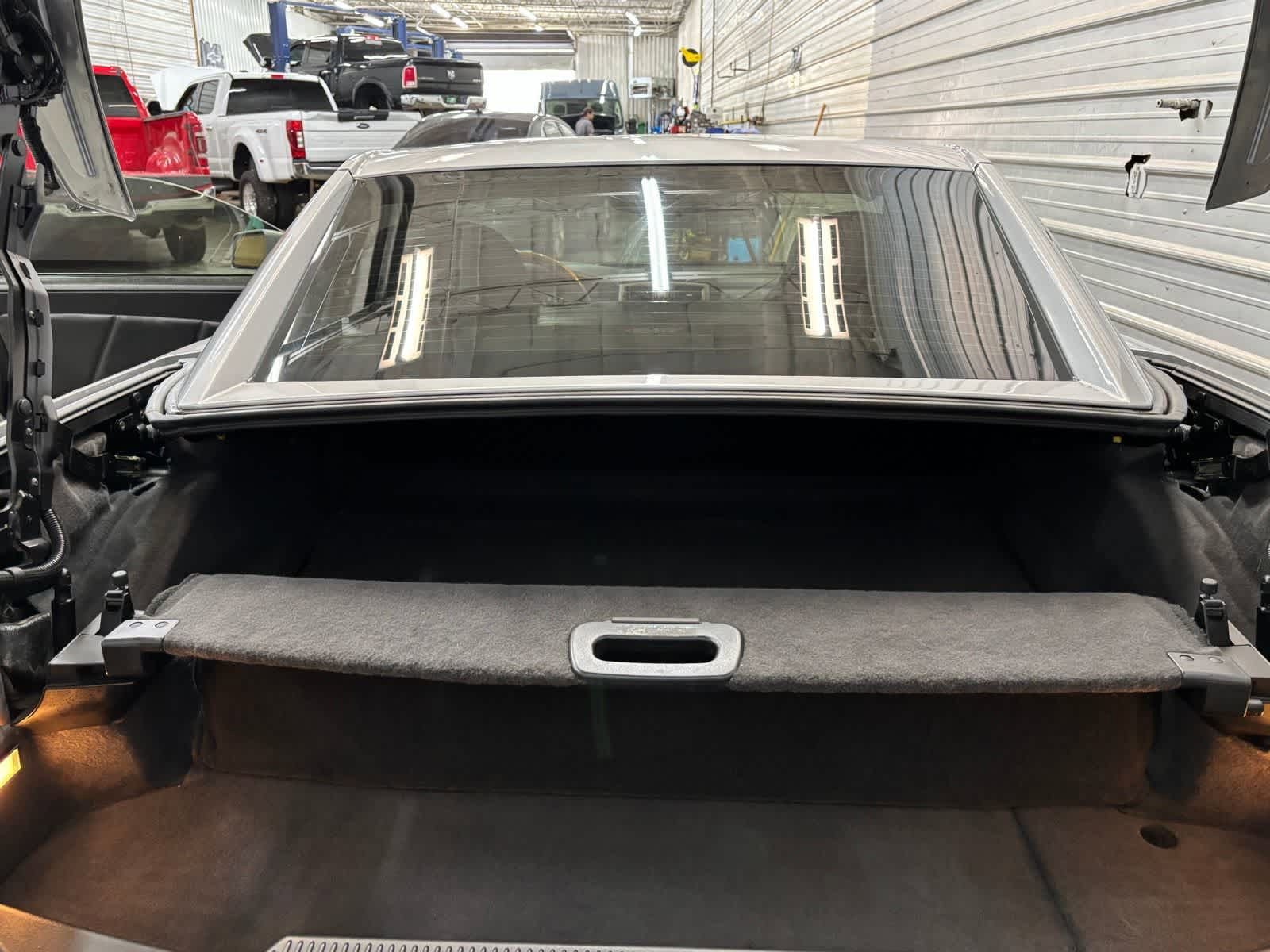 Used 2005 Cadillac XLR RWD image 29