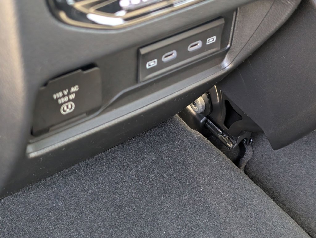 New 2026 Jeep Grand Cherokee Altitude RWD image 23