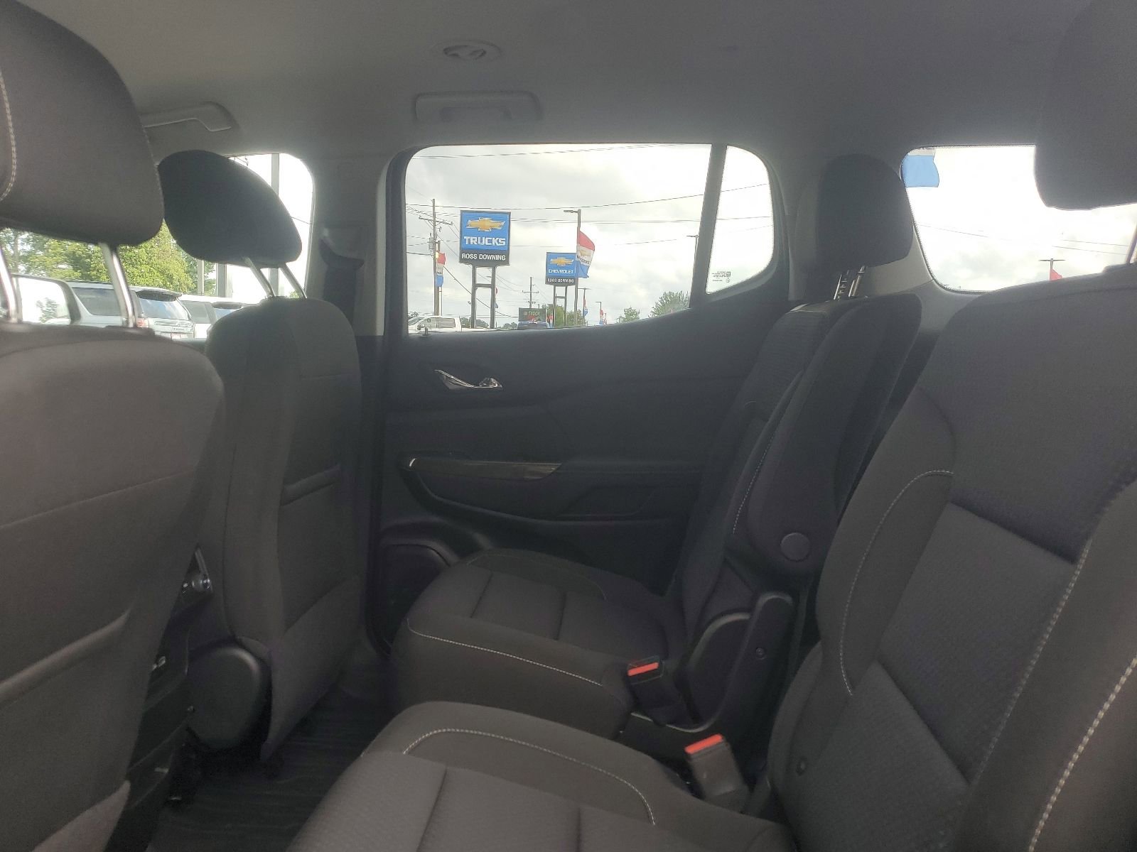 Used 2023 GMC Acadia SLE w/ Elevation Edition FWD image 12