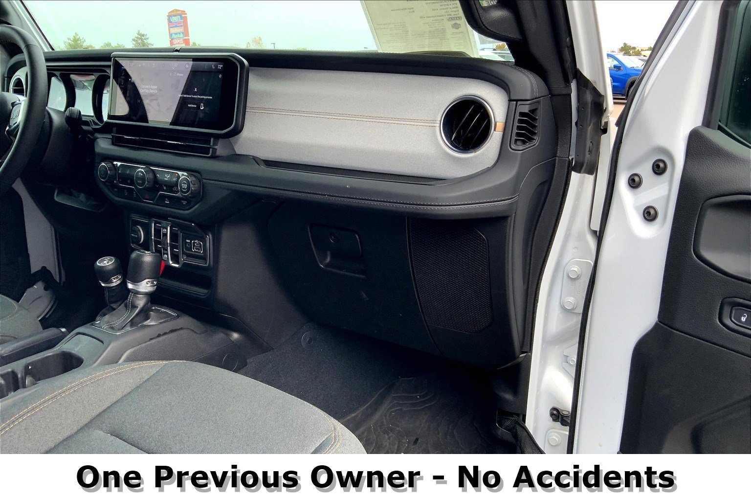 Used 2024 Jeep Wrangler Sahara image 17