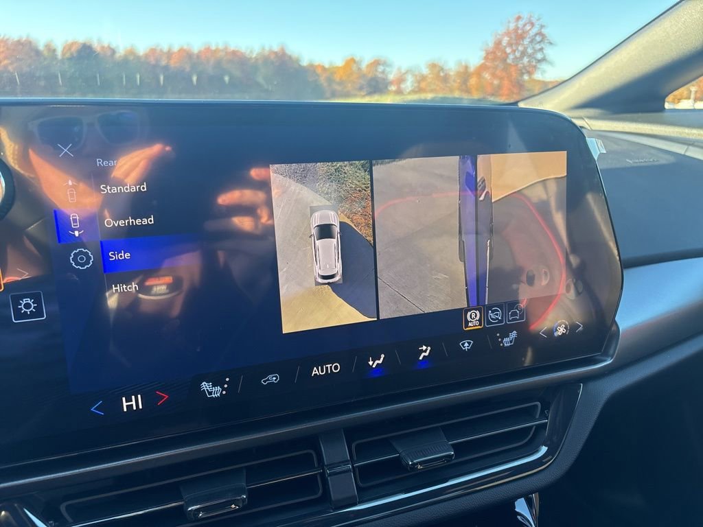 New 2026 Chevrolet Equinox EV RS AWD/4WD image 24