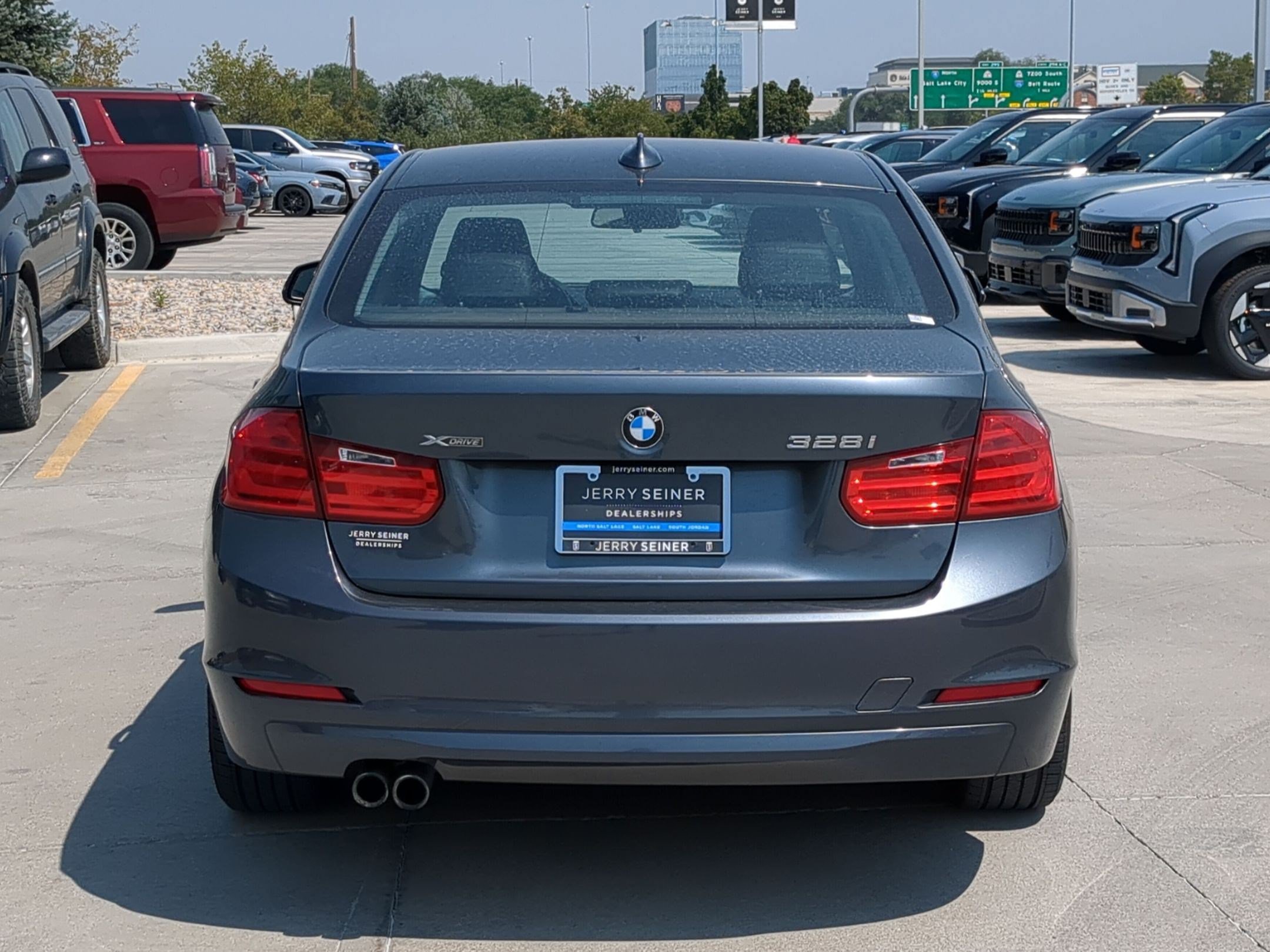 Used 2015 BMW 328i xDrive Sedan AWD/4WD image 4
