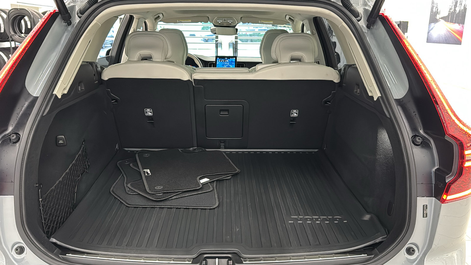 Used 2026 Volvo XC60 B5 Ultra AWD/4WD image 29
