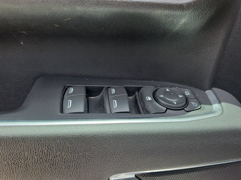 Used 2025 Chevrolet Silverado 2500 LT w/ Convenience Package AWD/4WD image 12