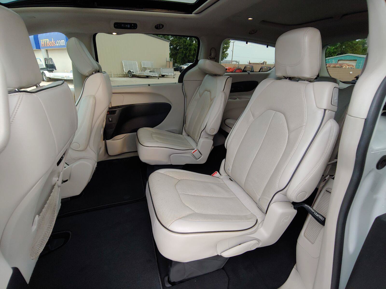 Used 2021 Chrysler Pacifica Limited w/ Premium & Safety Sphere Group AWD/4WD image 25