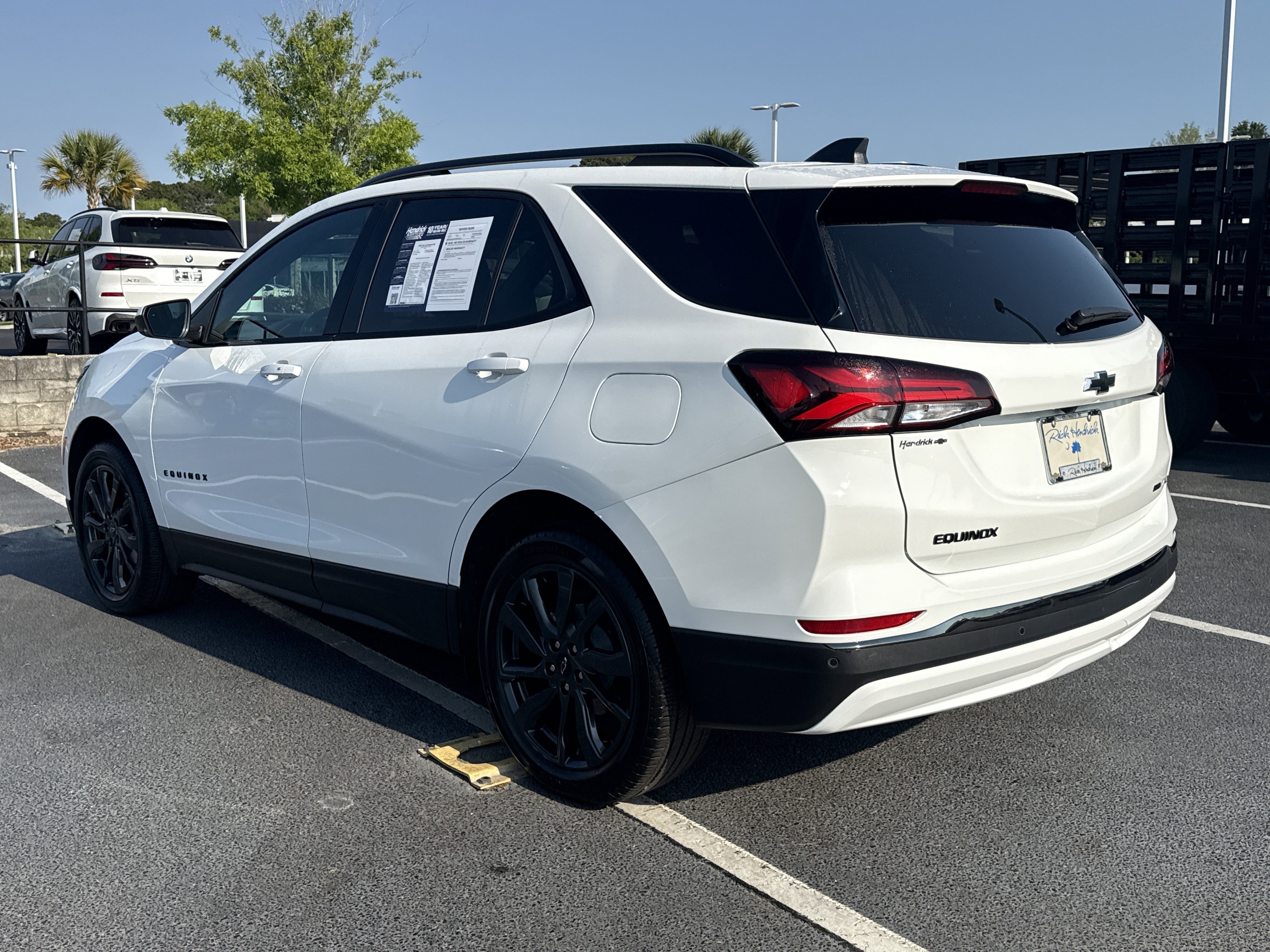 Used 2023 Chevrolet Equinox RS AWD/4WD image 26