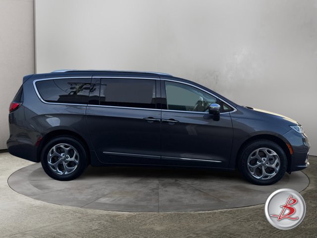 Used 2021 Chrysler Pacifica Limited w/ Premium & Safety Sphere Group AWD/4WD image 8