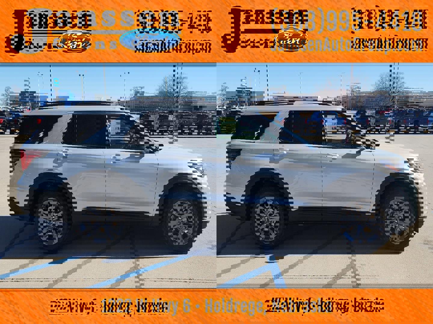 New 2026 Ford Explorer Active w/ Active Comfort Package image 5