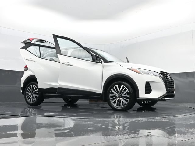 Used 2023 Nissan Kicks SV FWD image 30