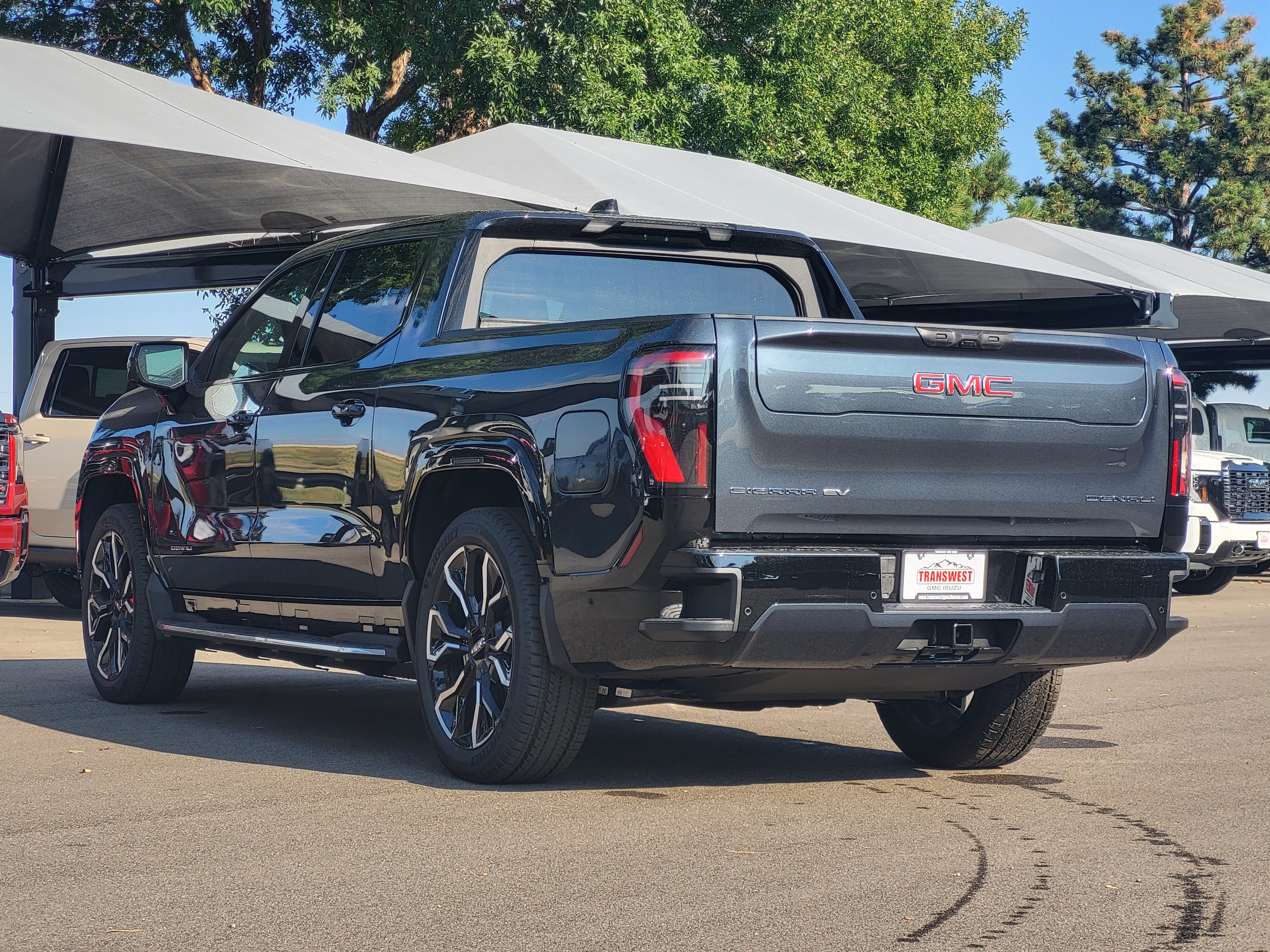 New 2026 GMC Sierra EV Denali AWD/4WD image 5