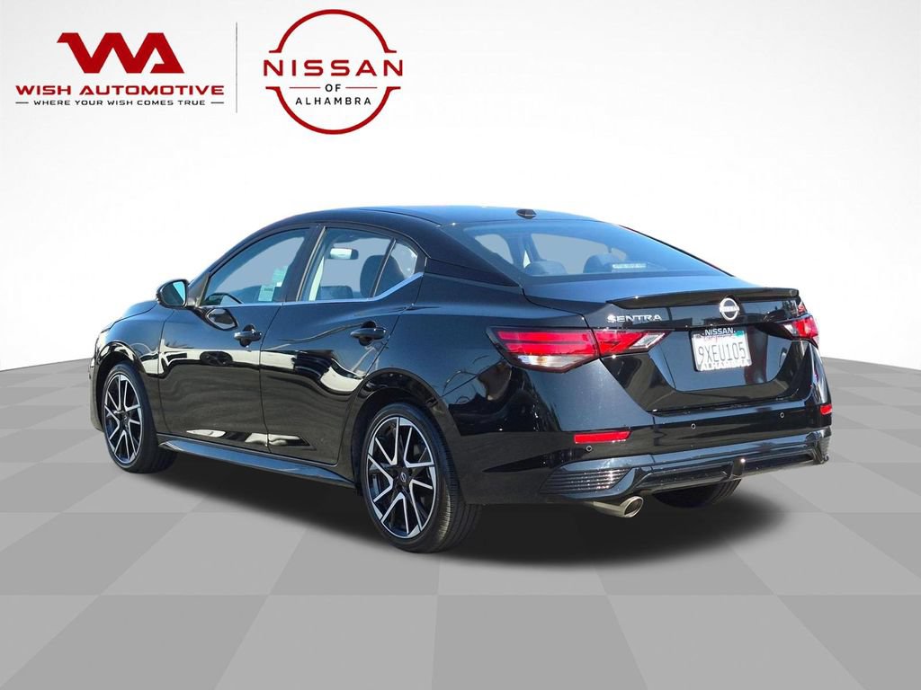 Certified 2025 Nissan Sentra SR FWD image 7