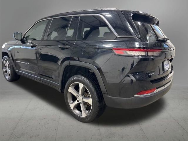 Used 2023 Jeep Grand Cherokee Limited image 9