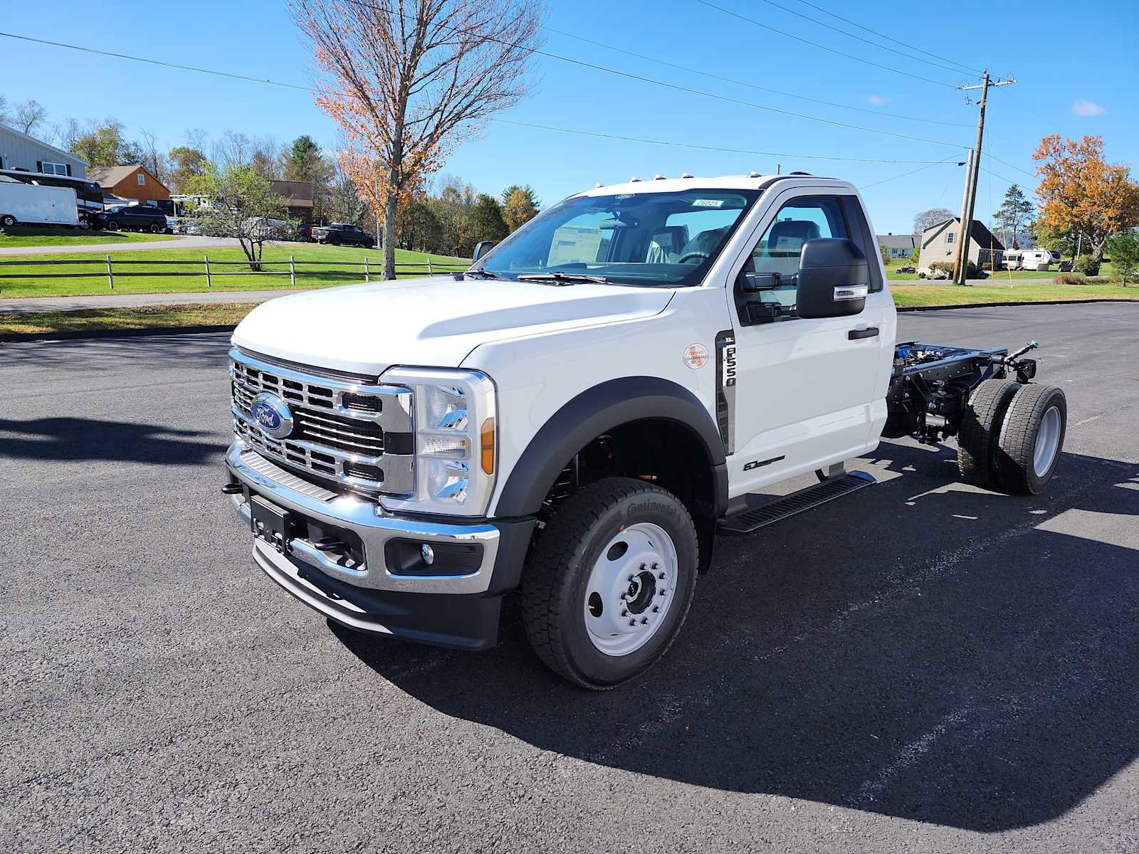 New 2026 Ford F550 4x4 Regular Cab Super Duty image 3