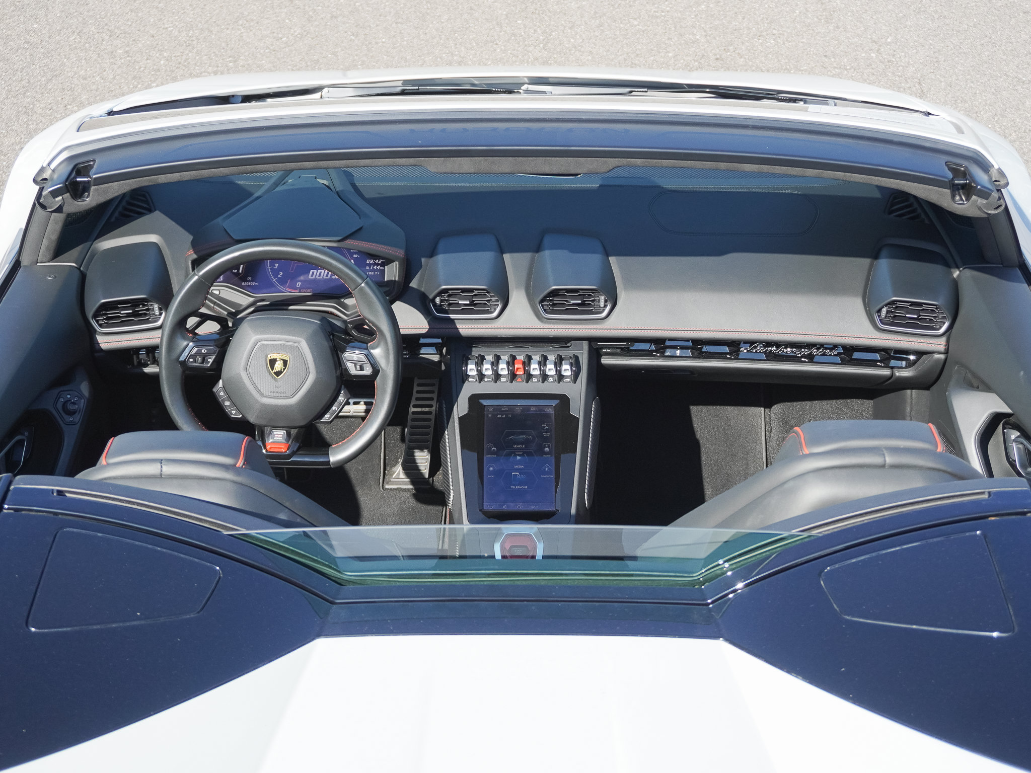 Used 2020 Lamborghini Huracan EVO AWD/4WD image 31