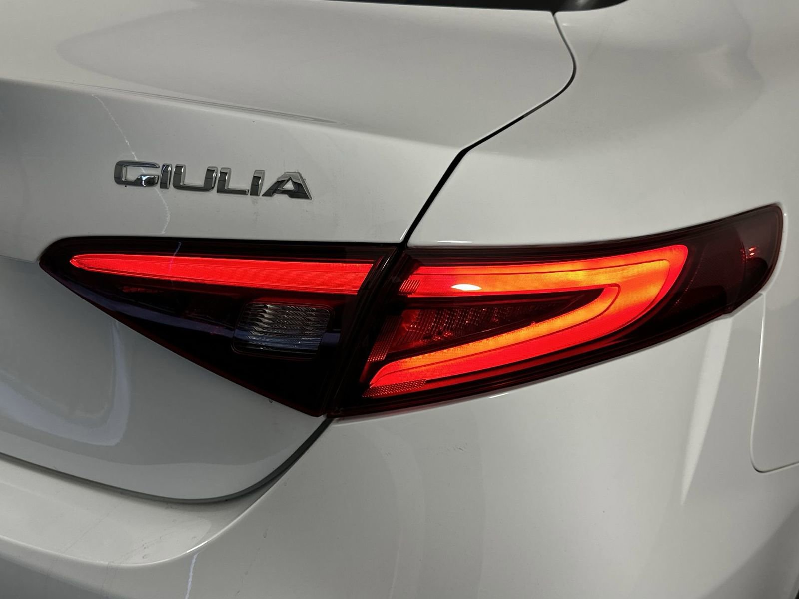 Used 2023 Alfa Romeo Giulia Veloce image 30