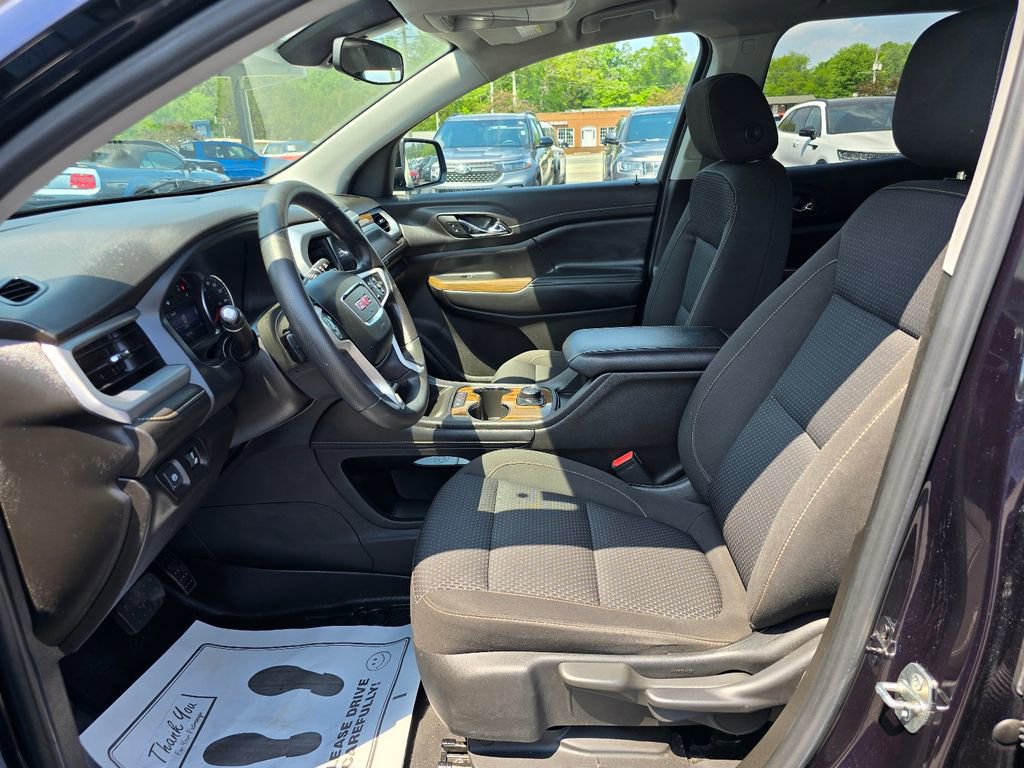 Used 2022 GMC Acadia SLE w/ Elevation Edition FWD image 9