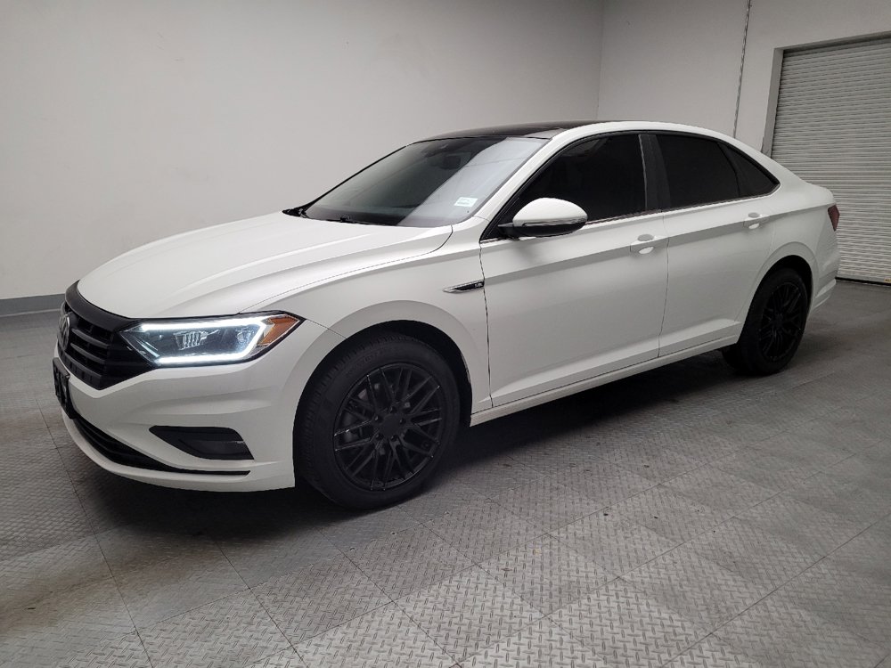 Used 2020 Volkswagen Jetta SEL Premium FWD image 2