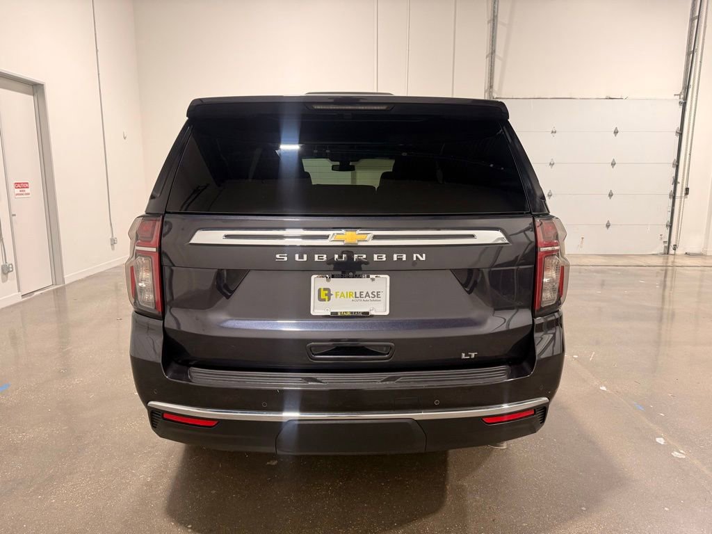 Used 2022 Chevrolet Suburban LT w/ Luxury Package image 6