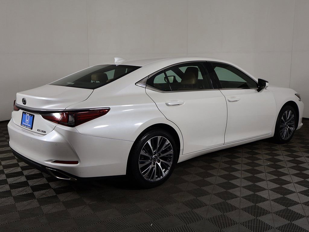 Used 2020 Lexus ES 350 w/ Premium Package image 10