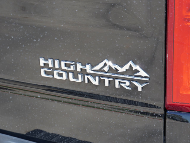 Used 2024 Chevrolet Silverado 1500 High Country w/ Technology Package AWD/4WD image 18