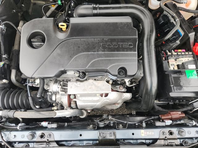 Used 2021 Chevrolet Malibu LT FWD image 29