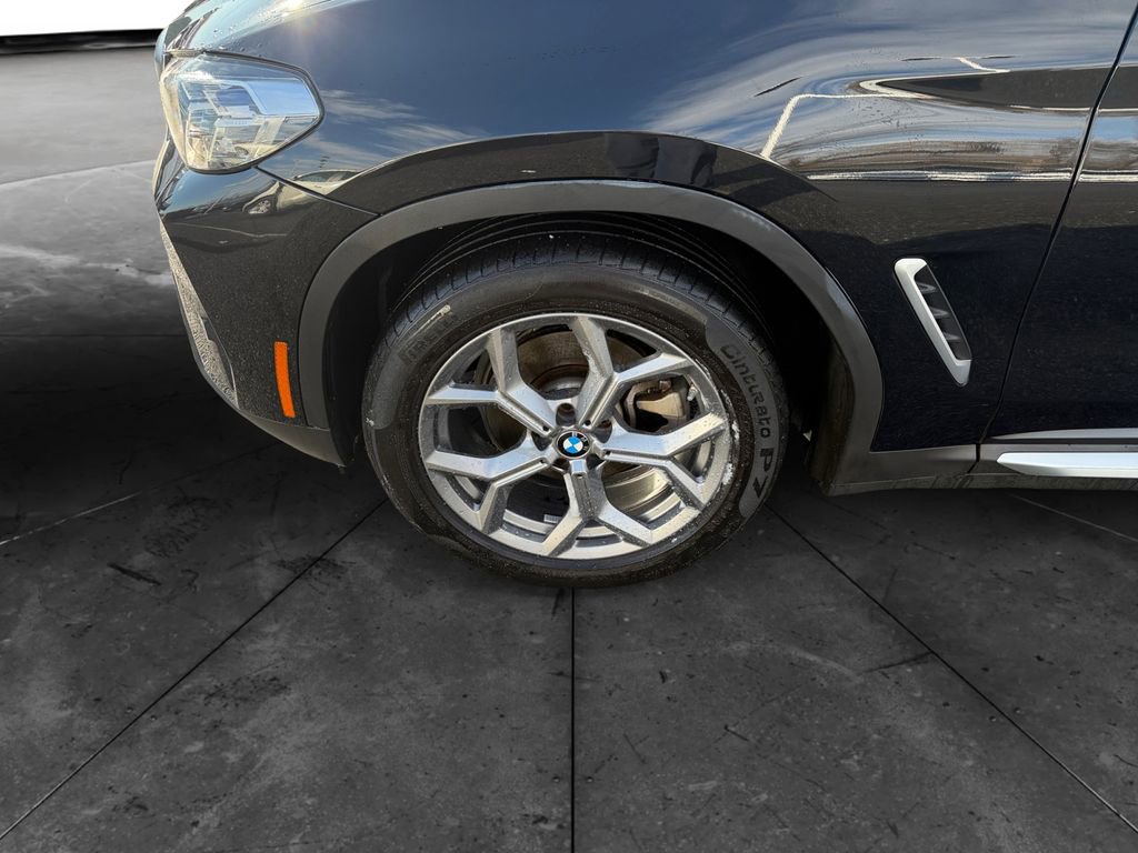 Used 2023 BMW X4 xDrive30i w/ Premium Package image 14