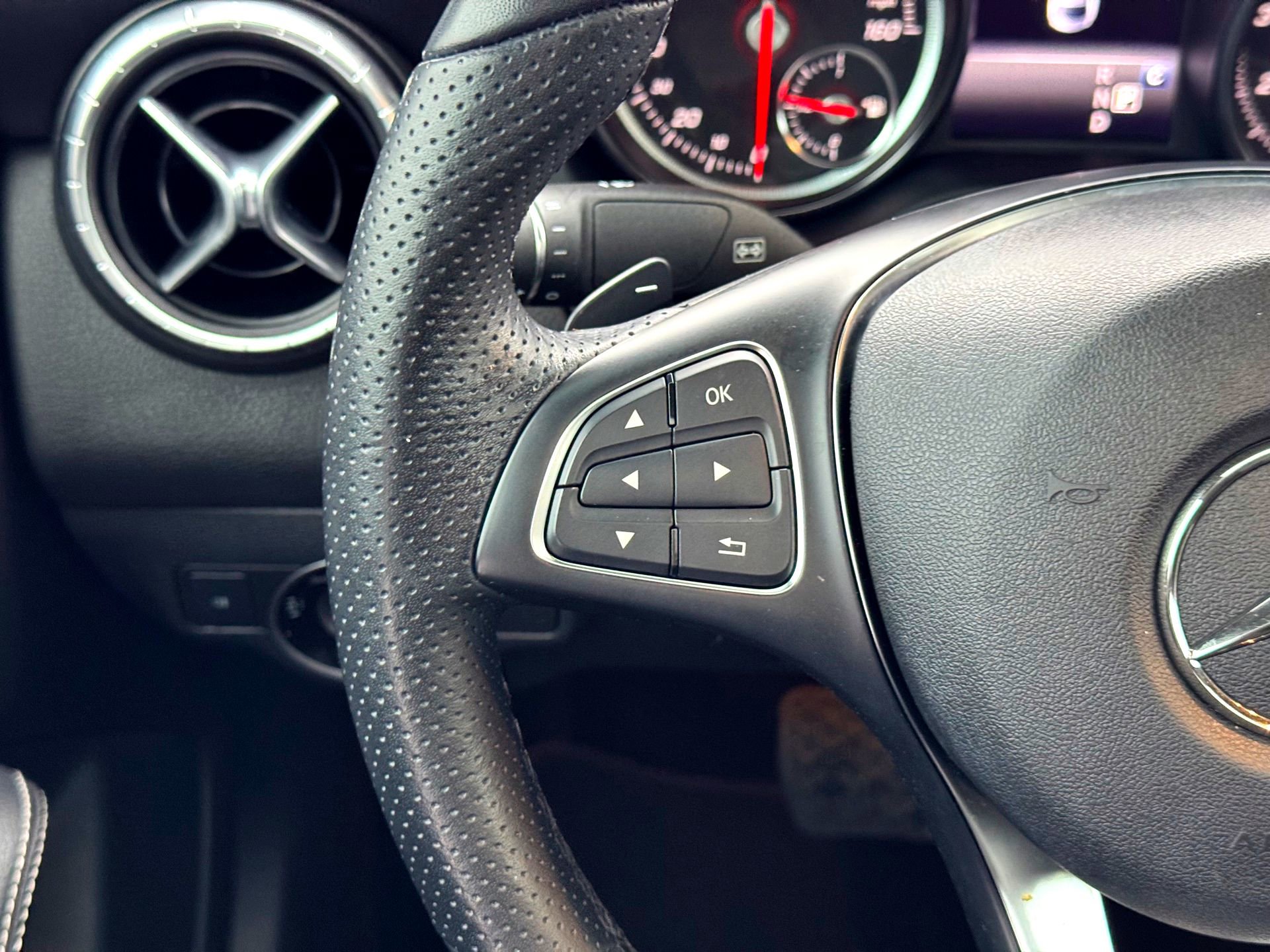 Used 2019 Mercedes-Benz CLA 250 image 22