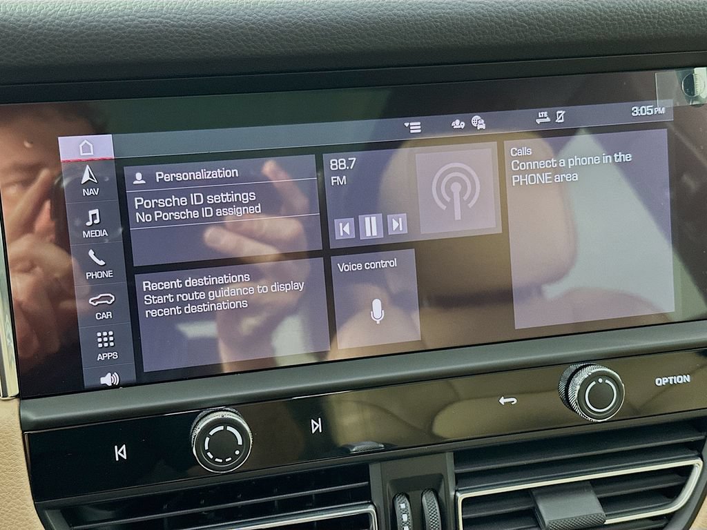 New 2026 Porsche Macan AWD/4WD image 15