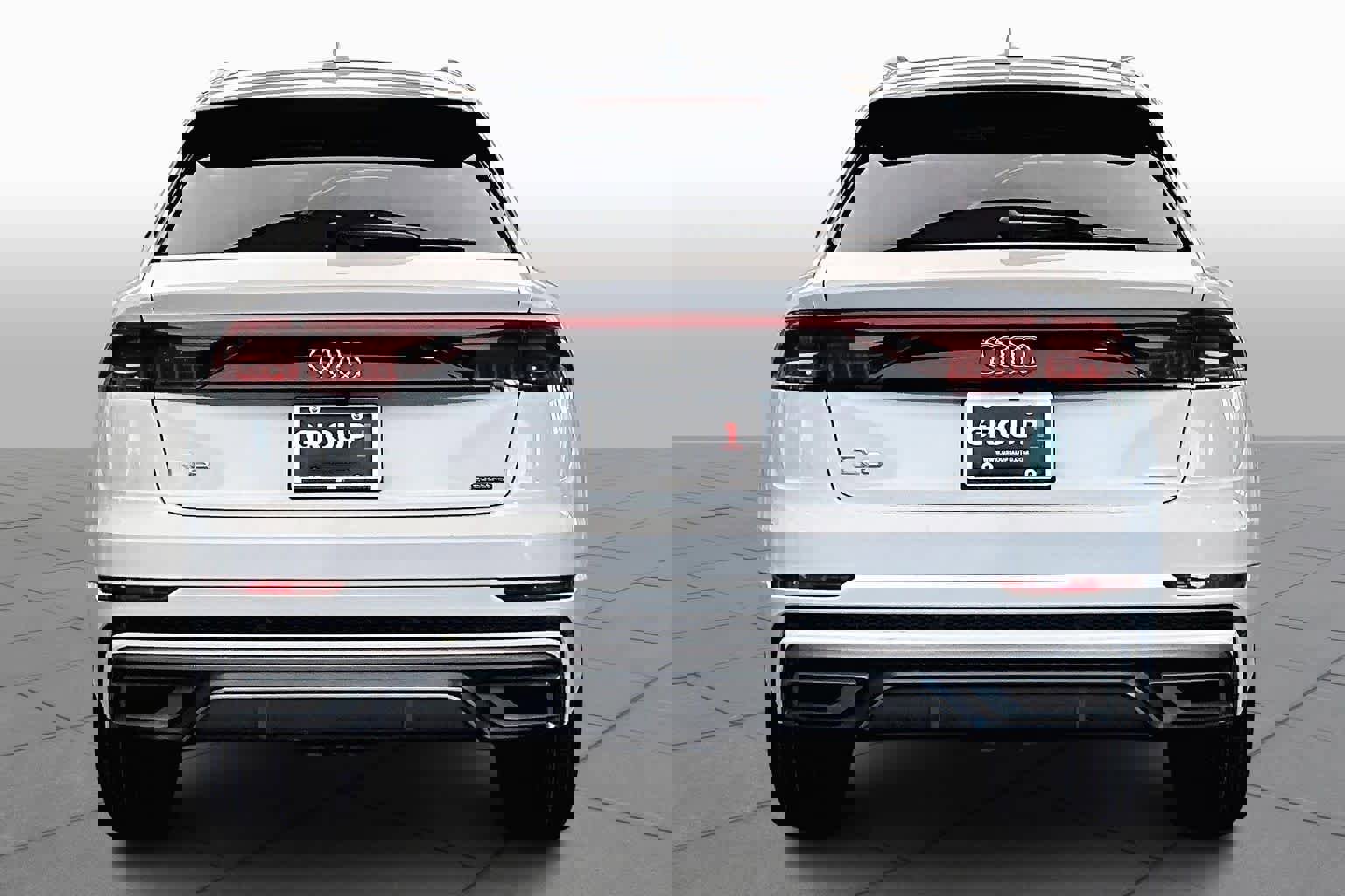 Used 2023 Audi Q8 Premium Plus w/ Premium Plus Package image 5