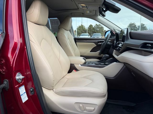 Certified 2022 Toyota Highlander Limited image 19