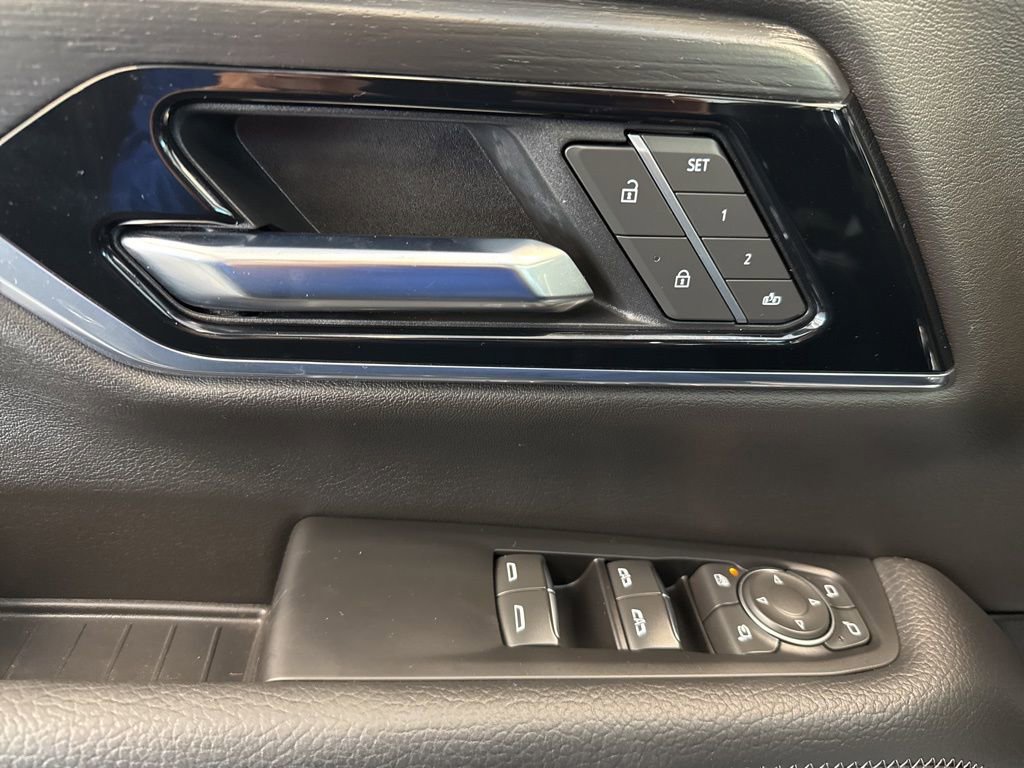 Certified 2025 GMC Yukon XL Denali w/ Sun & Power Step Package AWD/4WD image 20